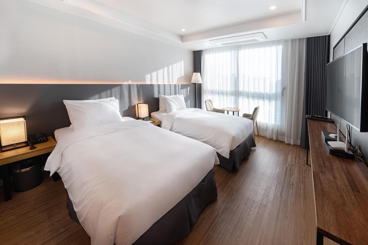 The Mains Hotel تشيونان المظهر الخارجي الصورة