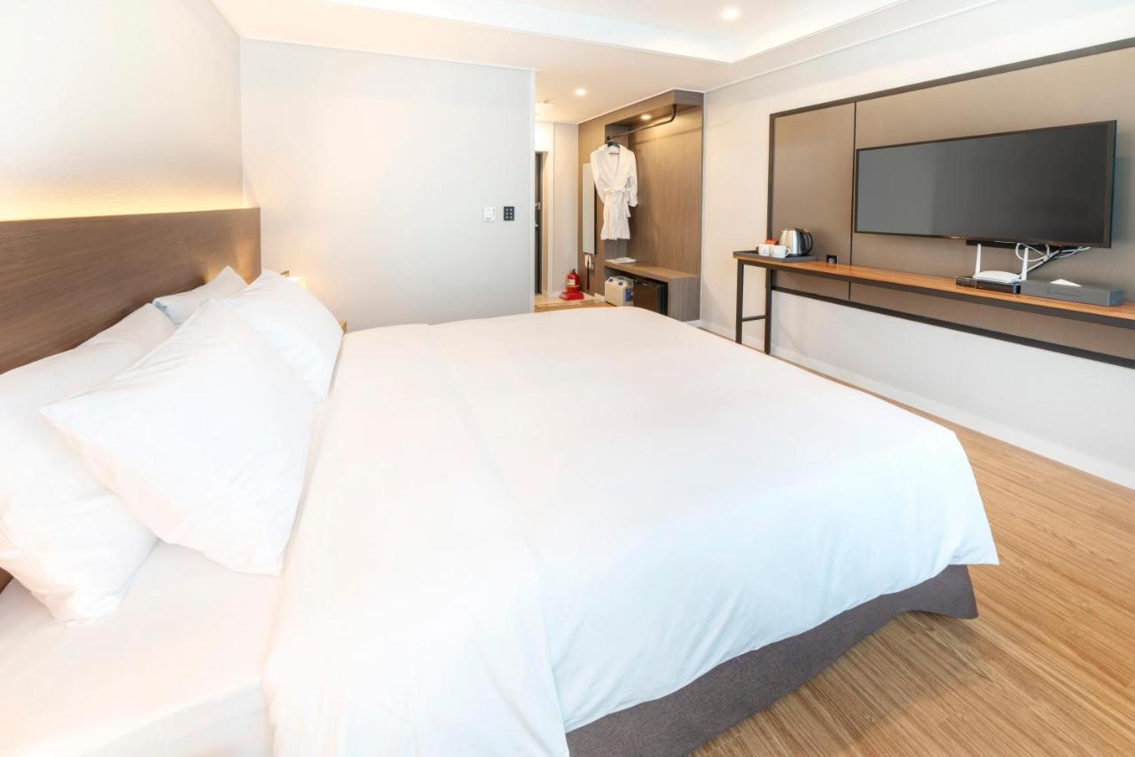 The Mains Hotel تشيونان المظهر الخارجي الصورة