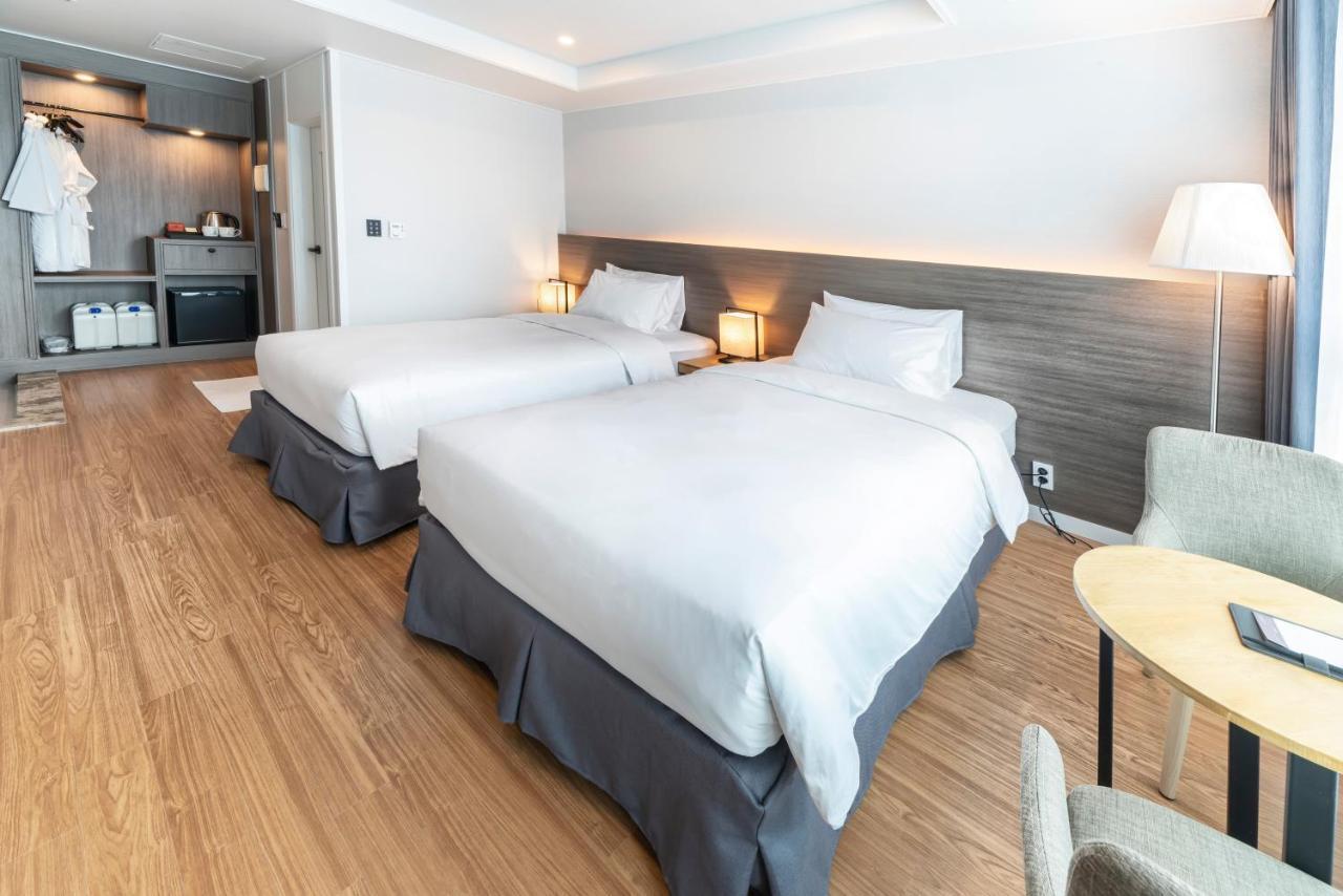 The Mains Hotel تشيونان المظهر الخارجي الصورة