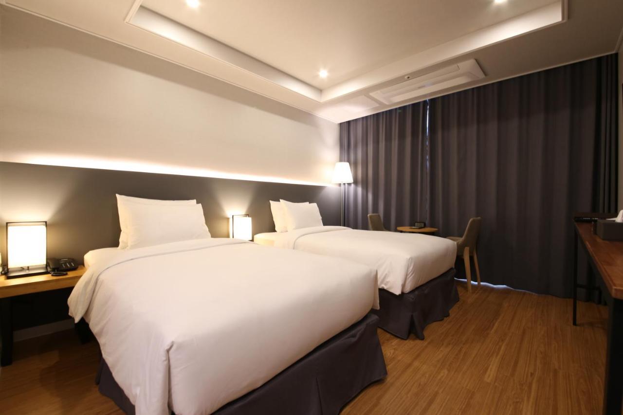 The Mains Hotel تشيونان المظهر الخارجي الصورة