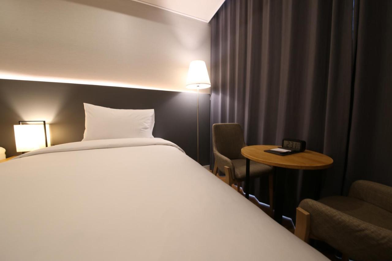 The Mains Hotel تشيونان المظهر الخارجي الصورة