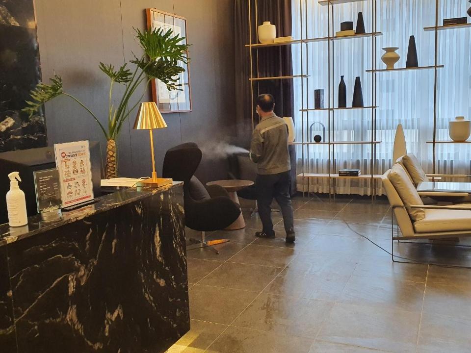 The Mains Hotel تشيونان المظهر الخارجي الصورة